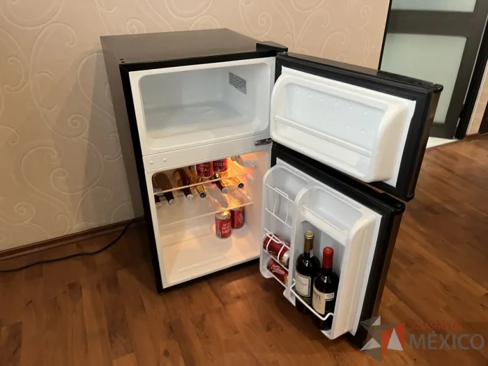 Lote 003 - Frigobar, FRIGIDAIRE - Imagen 7