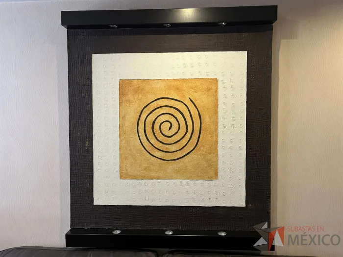 Lote 011 - Cuadro decorativo con marco de madera