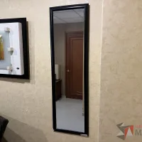 Lote 020 - Espejo con marco de madera