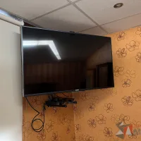 Lote 025 - Pantalla de 49 Pulgadas empotrada con base SONY, Modelo: XBR49X850B 4K Ultra HD 120Hz 3D LED TV - Imagen 3