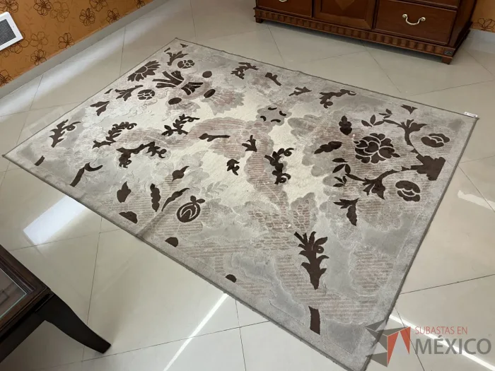 Lote 027 - Alfombra - Imagen 4