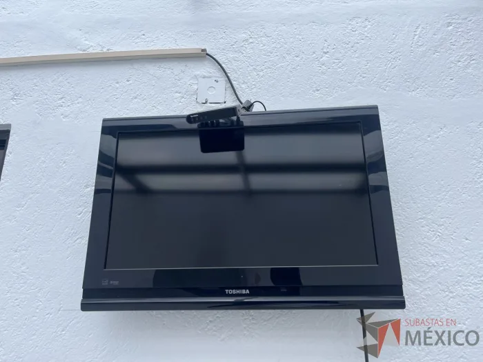 Lote 039 - Pantalla de 26 Pulgada TOSHIBA, Modelo: 26AV502R LCD - Imagen 6