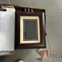 Lote 025 - 5 Marcos de madera 21 cm x 26 cm