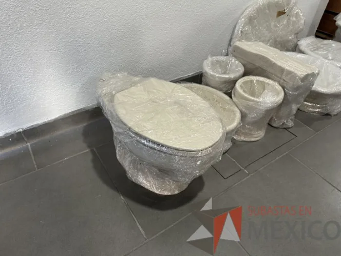 Lote 036 - 7 Artículos para baño - Imagen 5