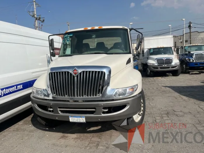 Lote 004 - International 4300 Chasis Cabina 2016