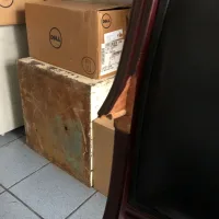 Lote 074 - Silla fija, asiento y respaldo en piel - Imagen 2