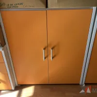 Lote 006 - Gabinete con 2 puertas color naranja - Imagen 6