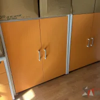 Lote 006 - Gabinete con 2 puertas color naranja - Imagen 7