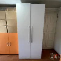 Lote 008 - Gabinete Alto con 2 puertas