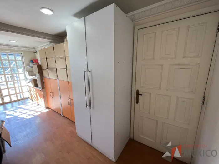 Lote 008 - Gabinete Alto con 2 puertas - Imagen 12
