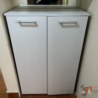 Lote 010 - Gabinete alto de 2 puertas y 2 entrepaños color blanco - Imagen 2