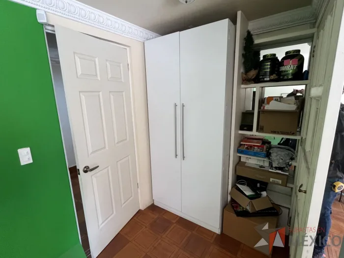 Lote 008 - Gabinete Alto con 2 puertas - Imagen 15