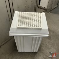 Lote 004 - 220 Botes de basura de diferentes modelos y medidas (Plástico, Metálico y Acrílico) - Imagen 4
