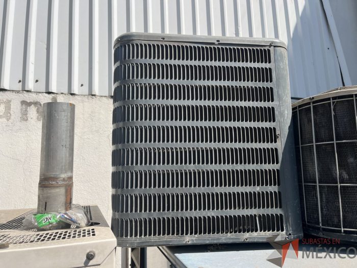 Lote 054 - 5 Unidades Fan Coil y 1 Condensadora - Imagen 4
