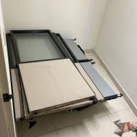 Lote 062 - Lote de mobiliario, componentes de estaciones de trabajo y Máquina de Expresso - Imagen 5