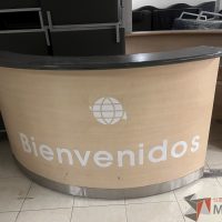 Lote 062 - Lote de mobiliario, componentes de estaciones de trabajo y Máquina de Expresso - Imagen 6
