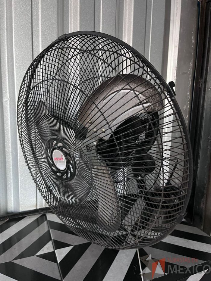 Lote 021 - Ventilador de pared metálico 3 velocidades - Imagen 2