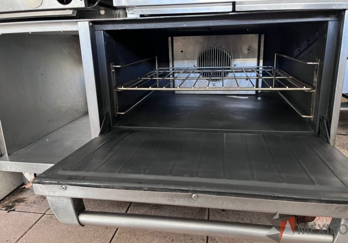 Lote 013 - Estufa 4 quemadores con horno 24" y plancha 24" (una pieza) US Range, Modelo: G.GF U Series - Imagen 2