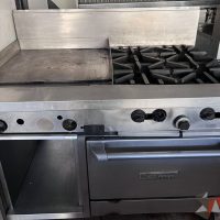 Lote 013 - Estufa 4 quemadores con horno 24" y plancha 24" (una pieza) US Range, Modelo: G.GF U Series - Imagen 3