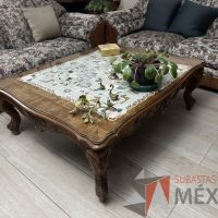 Lote 007 - Mesa de centro de madera con cubierta de vidrio - Imagen 6