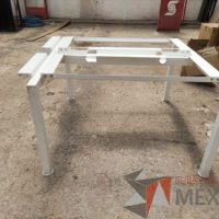 Lote 003 - Base metálica