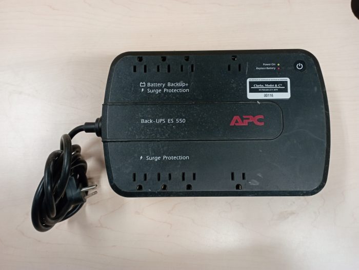 Lote 011 - BACK UPS ES 550