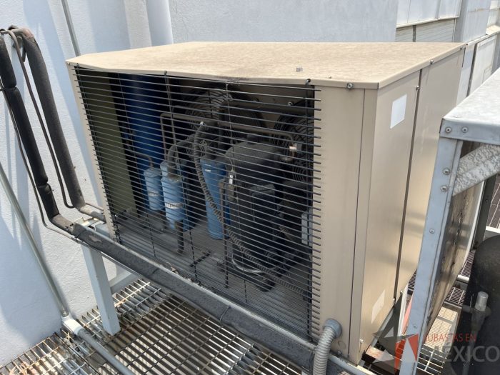Lote 012 - Compresor, CAP. 1/3 HP, Refrigerante R404A - Imagen 10