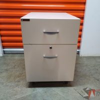 Lote 005 - Archivero de pedestal de 2 cajones