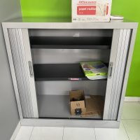 Lote 105 - Gabinete de 2 puertas corredizas color gris - Imagen 3