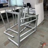 Lote 014 - Estación de trabajo para 6 personas desarmada - Imagen 4