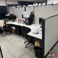 Lote 016 - Estación de trabajo para 2 personas con mampara alta - Imagen 3