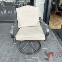 Lote 002 - Comedor para terraza con sombrilla - Imagen 5