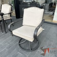 Lote 002 - Comedor para terraza con sombrilla - Imagen 7