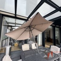 Lote 002 - Comedor para terraza con sombrilla - Imagen 9