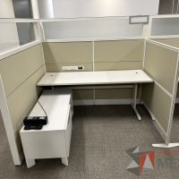 Lote 033 - Estación de trabajo Teknion para 3 personas  - Imagen 4