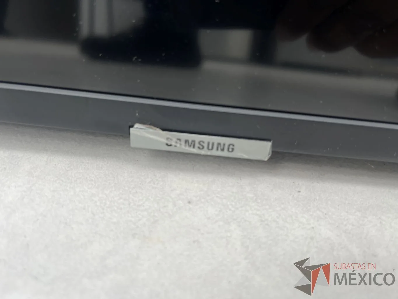 Lote 036 Pantalla de 55 Pulgadas Samsung ModeloUN55NU7100F 4K Ultra